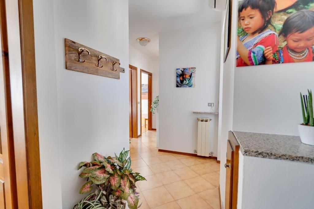 Apartment Trilocale In Centro A Con Balcone E Garage